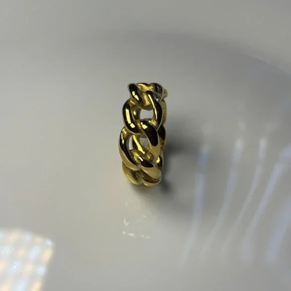 The Link Royale: Chunky Gold Chain Ring Over Stainless Steel – Unbreakable Style - Picture 3 of 3